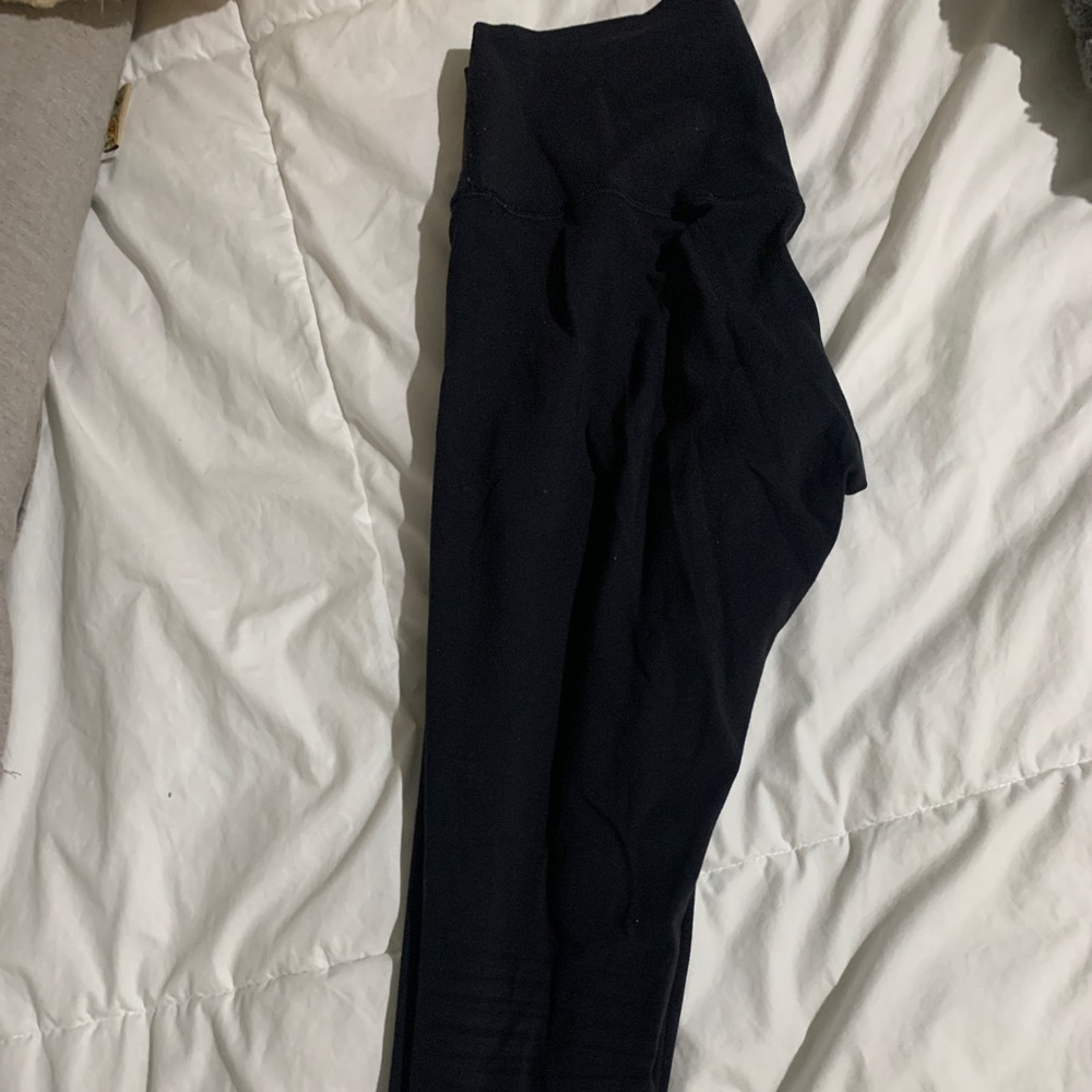 Black Lulu Align leggings